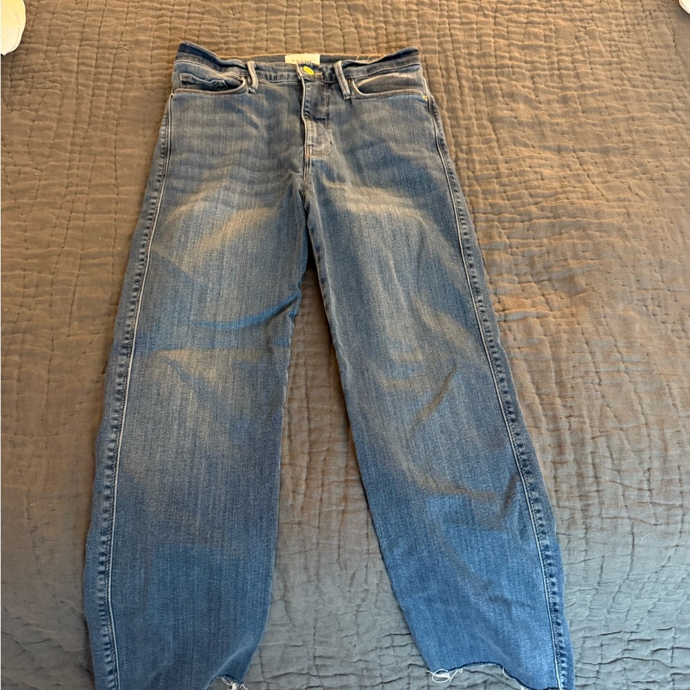 Frame Le Sylvie Slender Straight Raw Hem Crop jeans